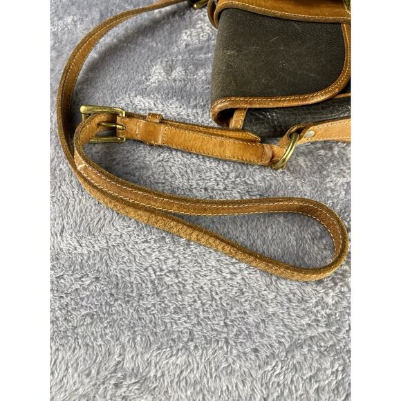 Vintage Dooney & Bourke All Weather Leather Black Pebble Grain Crossbody Purse - Picture 11 of 11
